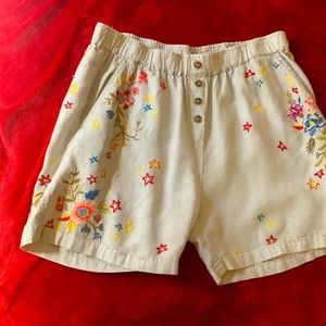 JW Los Angeles (Johnny Was) embroidered linen shorts